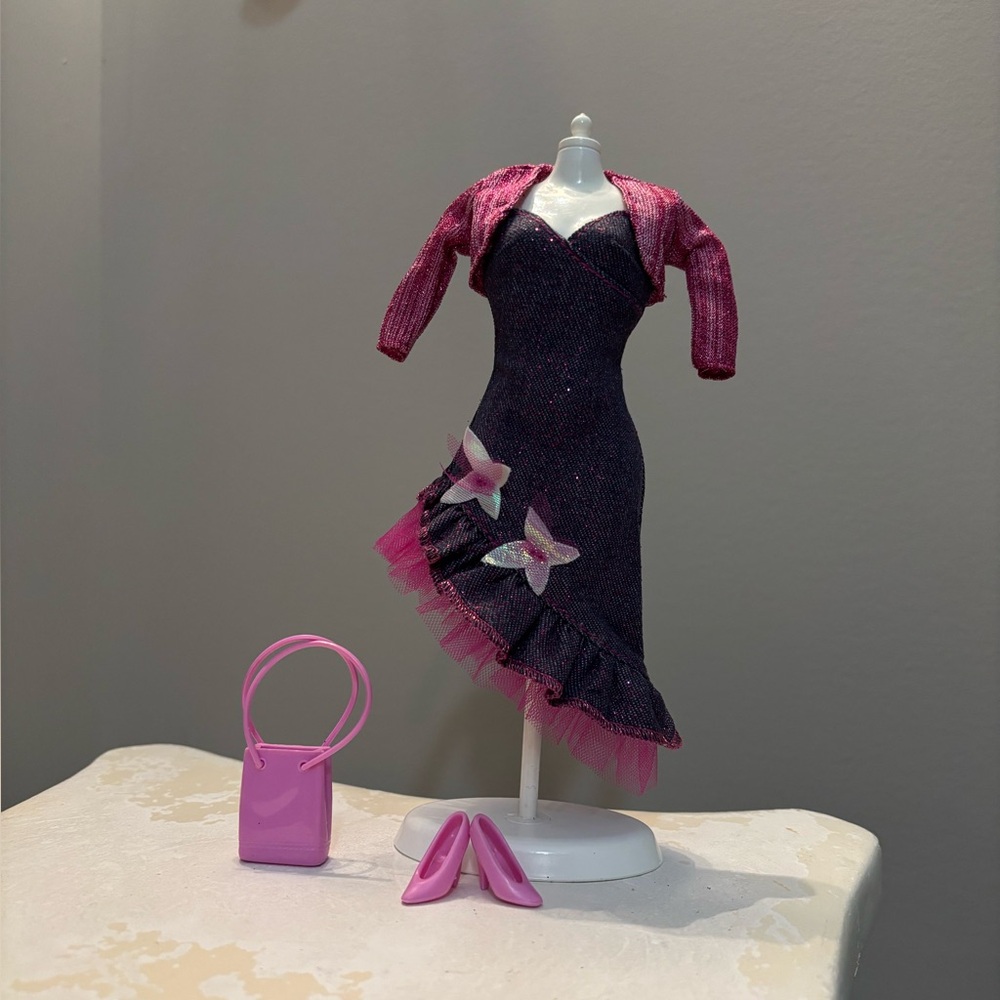 2003 C4021 Fashion Avenue Mermaid style Glitter Dress, Cardigan & Accessories